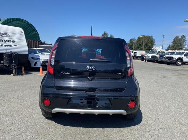 2017 Kia Soul EX Front Wheel Drive image 5