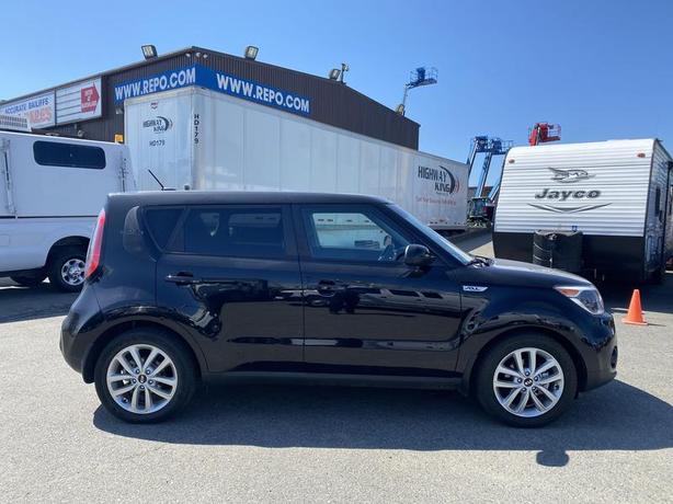 2017 Kia Soul EX Front Wheel Drive image 7