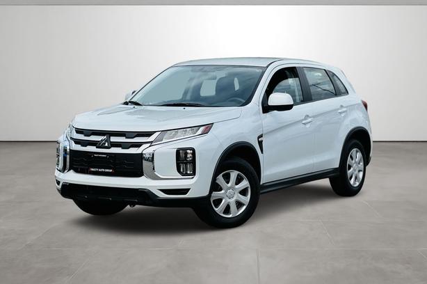 2025 Mitsubishi RVR ES - Heated Seats, Apple Carplay/Android Auto image 1