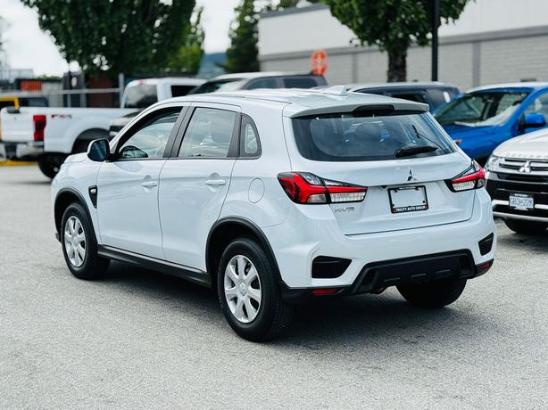 2025 Mitsubishi RVR ES - Heated Seats, Apple Carplay/Android Auto image 6