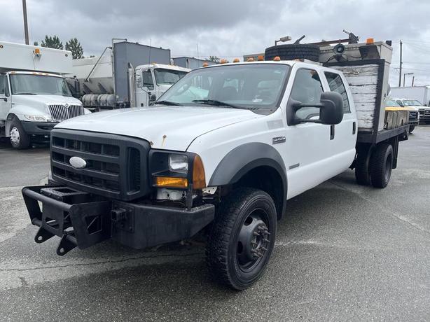 2007 Ford F-450 SD Crew Cab 10 Foot Flat Deck 4WD Diesel image 1