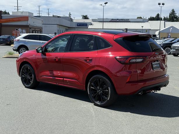 2023 Ford Escape ST-Line Elite AWD - Memory Seat & Panoramic Roof image 8
