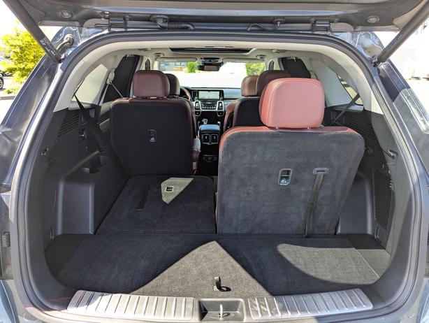 2023 Kia Sorento SX - No Accidents, Leather, Heated/Vented Seats image 8