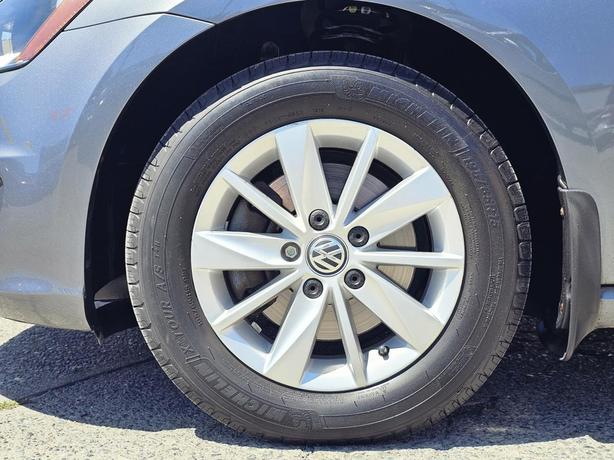 2015 Volkswagen Golf 5dr HB Auto 1.8 TSI Trendline image 5