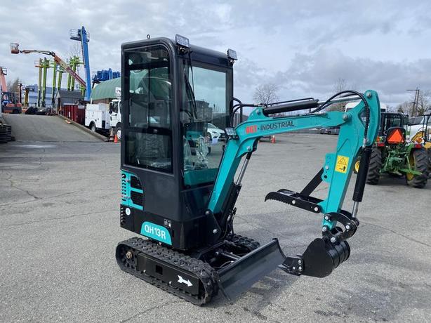 2024 AGT Industrial QH13R Mini Excavator 420CC Gas Engine (New) image 6