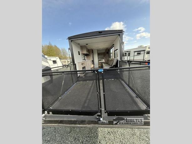 Used 2023 Forest River RV XLR Micro Boost 19XLRE image 2