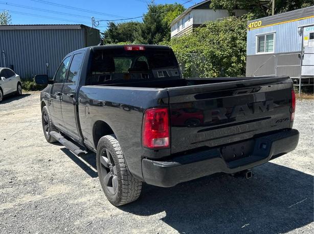 2020 RAM 1500 Classic Express 4x4 Quad Cab 6'4 Box | Cruise Control! image 5