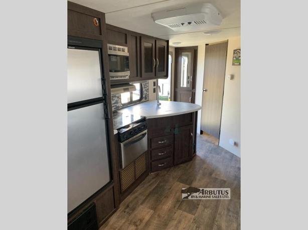 Used 2018 Forest River RV Salem Cruise Lite 210RBXL image 6