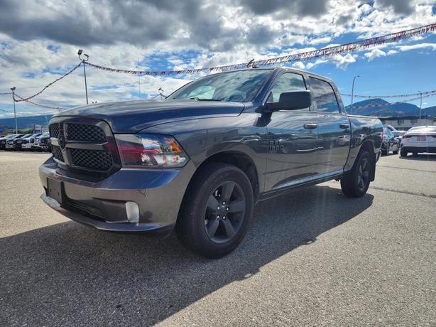 2023 RAM 1500 Classic EXPRESS image 1