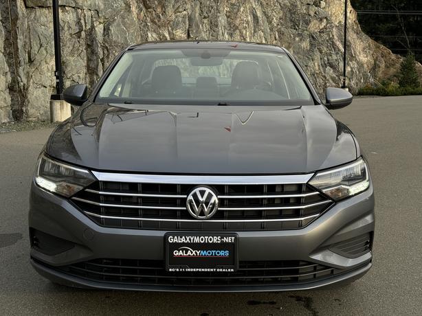 2021 Volkswagen Jetta Highline - 8.0" Touchscreen & Rain sensing wipers image 3