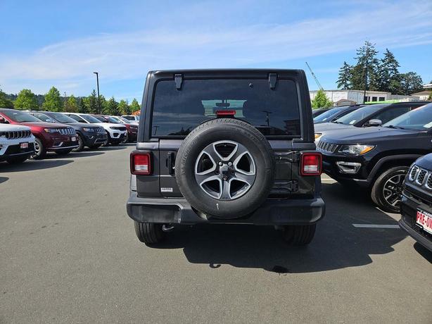 2023 Jeep Wrangler Sport S 4 Door 4x4 | One Owner | No Reported Accidents! image 5