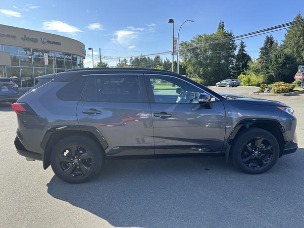 2020 Toyota RAV4 Hybrid Xle image 6