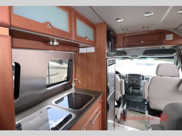Used 2014 Roadtrek Adventurous CS image 8