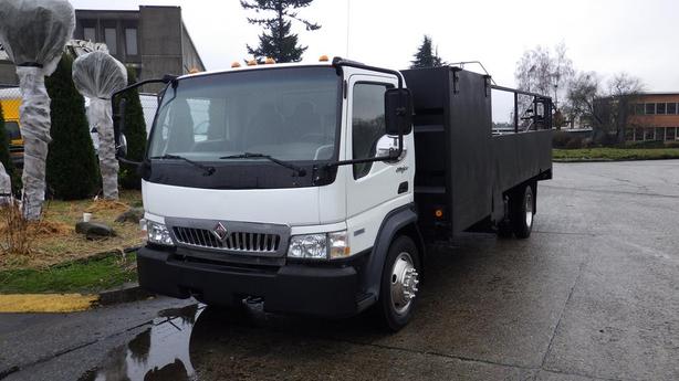 2009 International CF 600 City Star Side Dump Truck 3 Seater  Diesel image 4
