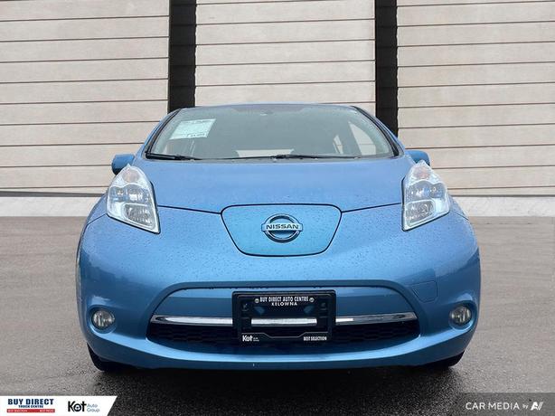 2011 Nissan LEAF SL image 2