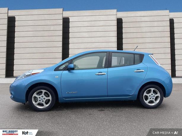 2011 Nissan LEAF SL image 3