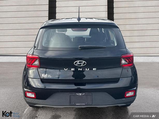 2023 Hyundai Venue Essential FORWARD COLLISION! NO ACCIDENT! image 5