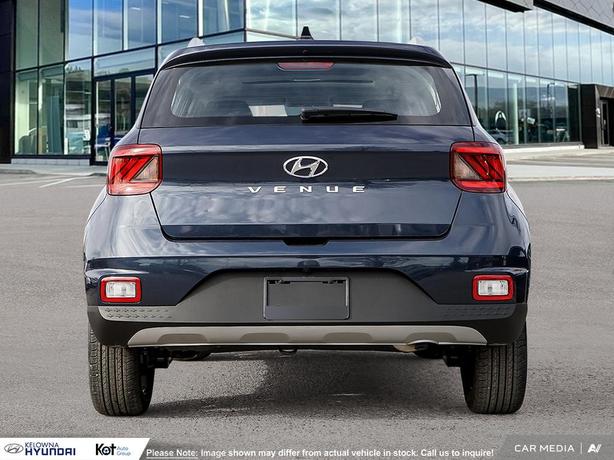 2025 Hyundai Venue ULTIMATE demo image 5
