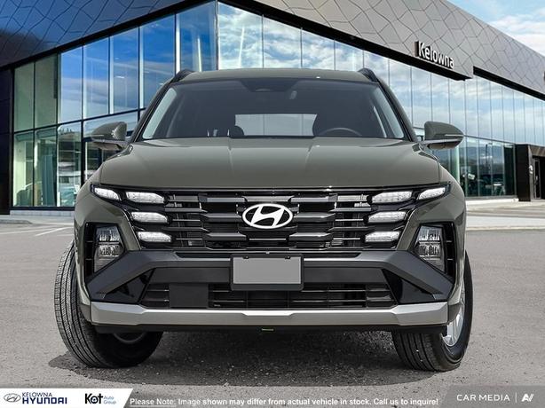 2025 Hyundai Tucson PREFERRED demo image 2