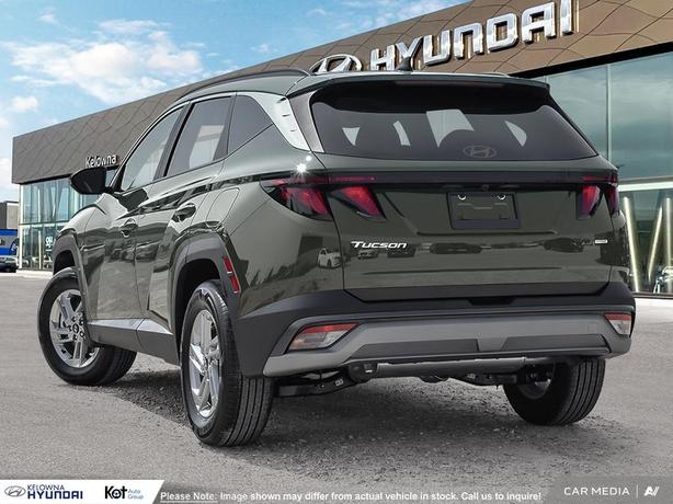 2025 Hyundai Tucson PREFERRED demo image 4