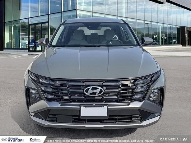 2025 Hyundai Tucson PREFERRED demo image 2