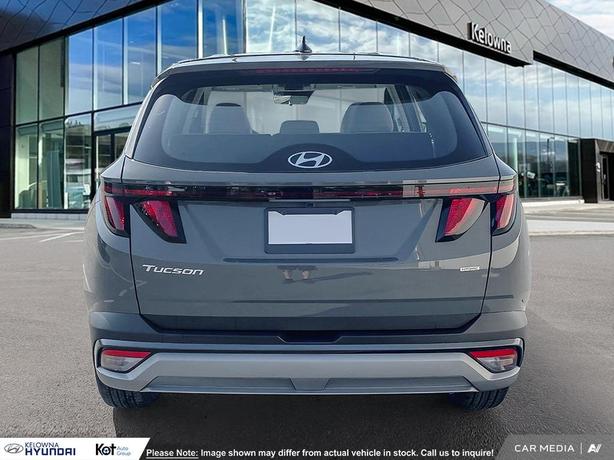 2025 Hyundai Tucson PREFERRED demo image 5