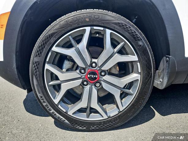 2023 Kia Seltos SX Turbo | One Owner! image 6