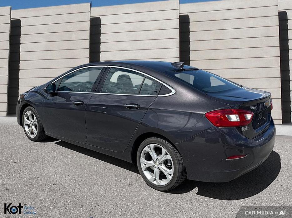 2017 Chevrolet Cruze Premier HEATED SEATS! BACKUP CAMERA! NO ACCIDENT! display photo