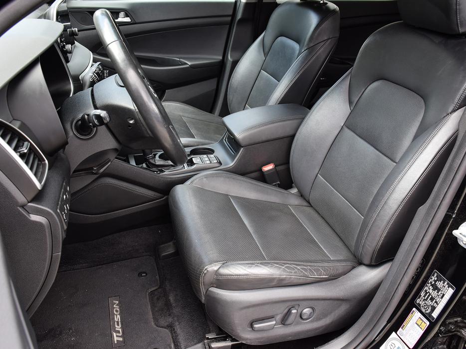 2019 Hyundai Tucson Ultimate - Ventilated Leather Seats, Navigation display photo