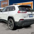 2023 Jeep Cherokee Altitude 4x4 | Panoramic Sunroof | GPS Nav! thumbnail image 4