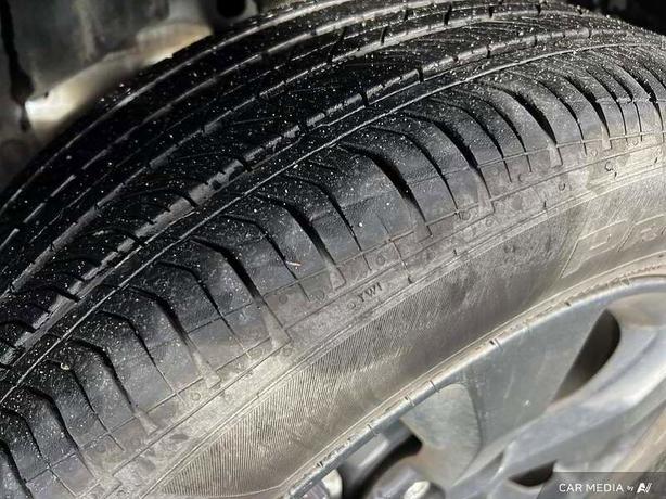 2023 Jeep Cherokee Altitude 4x4 | Panoramic Sunroof | GPS Nav! image 7