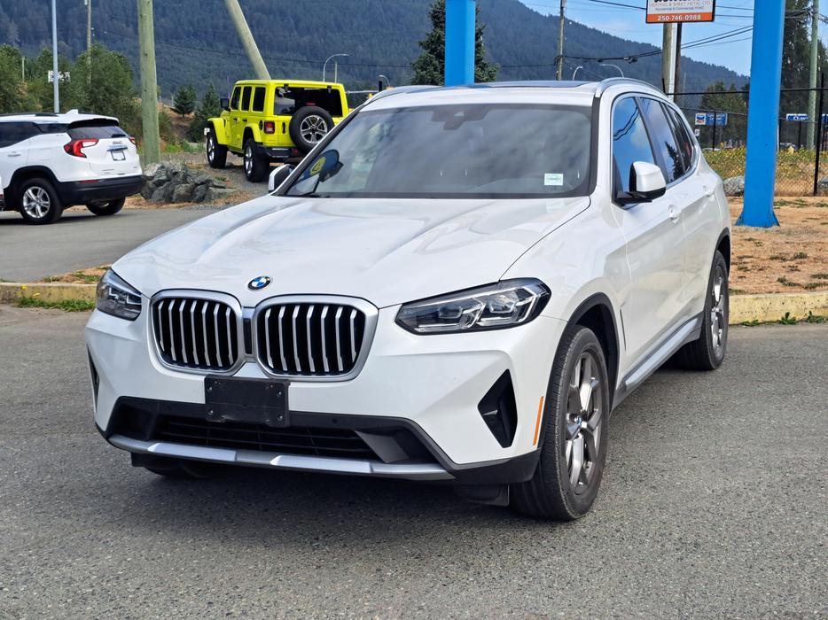 2023 BMW X3 display photo