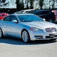 2011 Jaguar XF 4dr Sdn Premium Luxury thumbnail image 4