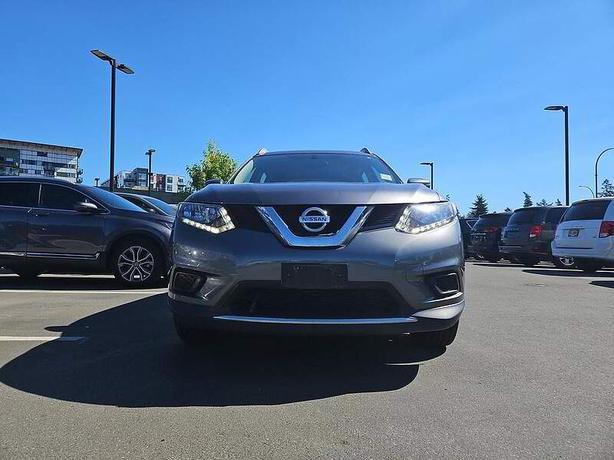 2016 Nissan Rogue 4WD Sport Utility | Smart Device Integration | Backup Camera! image 2