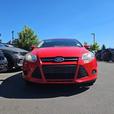 2013 Ford Focus 5dr HB SE | Bluetooth Integration | Keyless Entry! thumbnail image 2