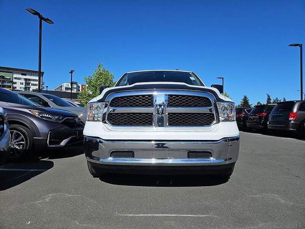 2023 RAM 1500 Classic SLT 4x4 Crew Cab 5'7 Box | No Reported Accidents! image 2