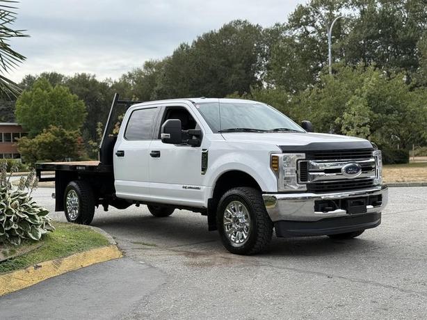 2019 Ford F-350 SD XLT SuperCrew 8-Foot Flat Deck Diesel 4WD image 1