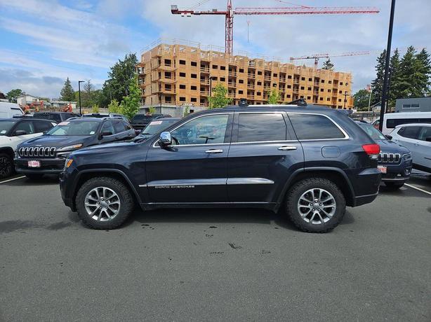 2014 Jeep Grand Cherokee 4WD 4dr Limited | Power Liftgate! image 3