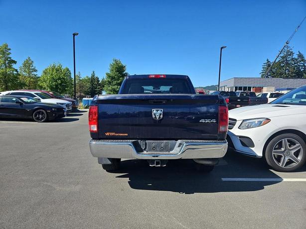 2014 RAM 1500 4WD Crew Cab 140.5 ST | Cruise Control | No Reported Accidents! image 5