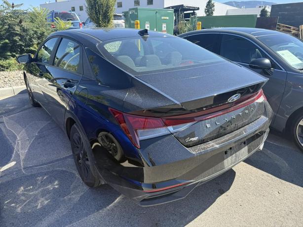 2023 Hyundai Elantra PREFERRED image 3