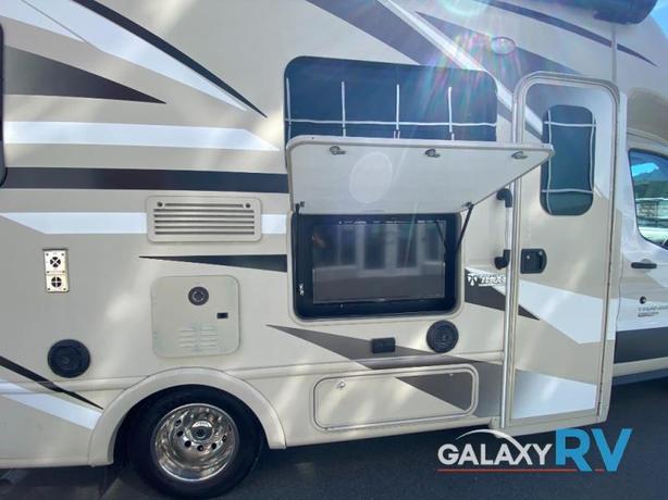 Used 2016 Thor Motor Coach Gemini 23TR image 4