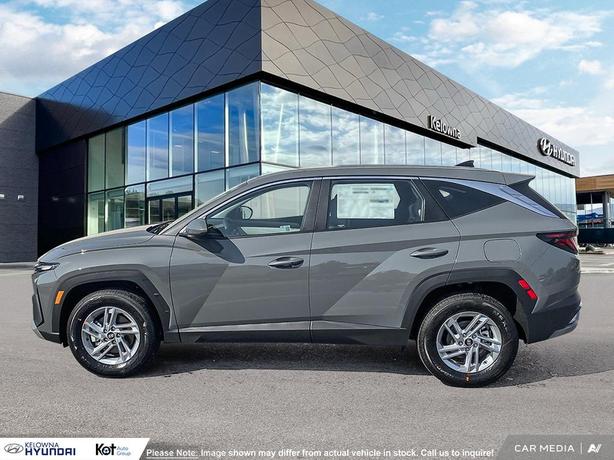 2025 Hyundai Tucson PREFERRED demo image 3