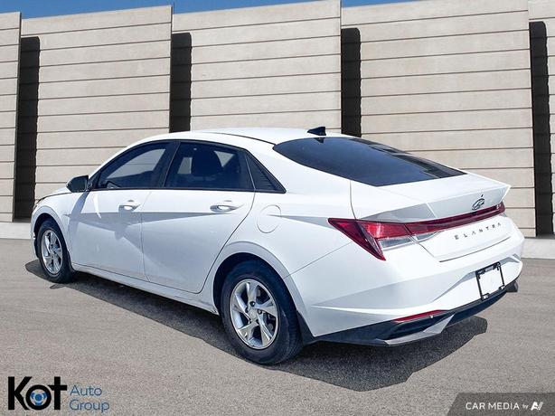 2023 Hyundai Elantra ESSENTIAL image 4