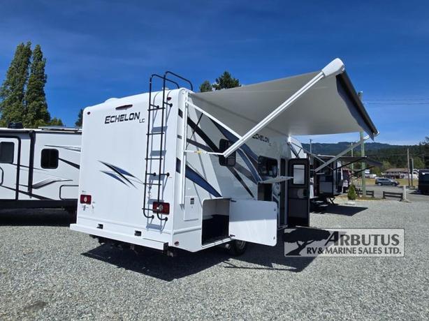 Used 2023 Thor Motor Coach Echelon LC25 image 6