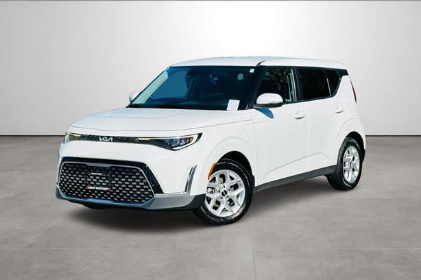 2023 Kia Soul EX - Heated Seats, Heated Steering Wheel image 1