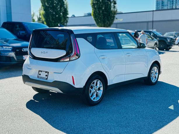 2023 Kia Soul EX - Heated Seats, Heated Steering Wheel image 5