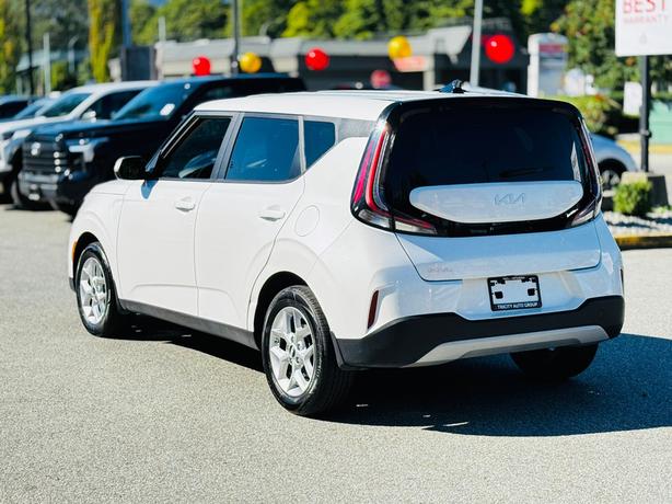 2023 Kia Soul EX - Heated Seats, Heated Steering Wheel image 7