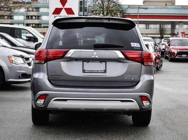 2019 Mitsubishi Outlander PHEV GT - 360 Cameras, Sunroof, Leather, Power Trunk image 4