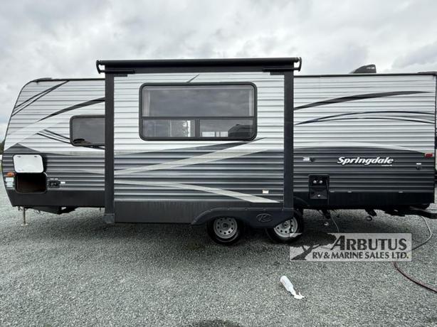 Used 2017 Keystone RV Springdale 240BHWE image 3