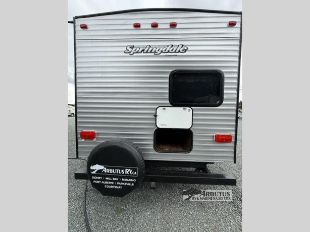 Used 2017 Keystone RV Springdale 240BHWE image 5